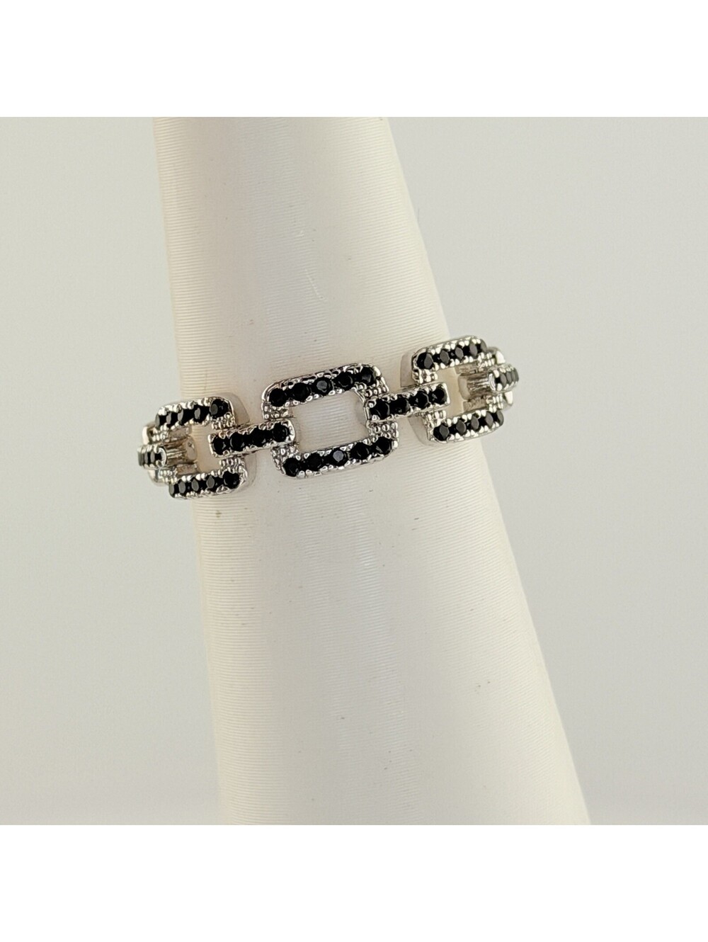 Bomb Party Ring Sz 7 "Linked in Love" Black Onyx on Rhodium RBP5659 RETRO
